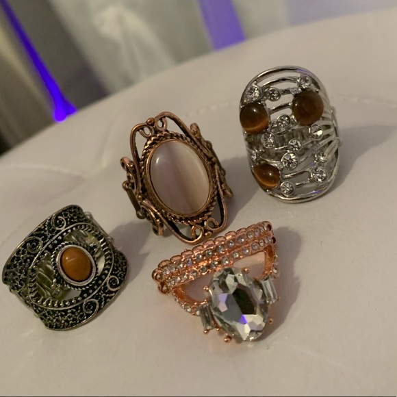 Bundle of 4 Rings - Picture 2 of 4